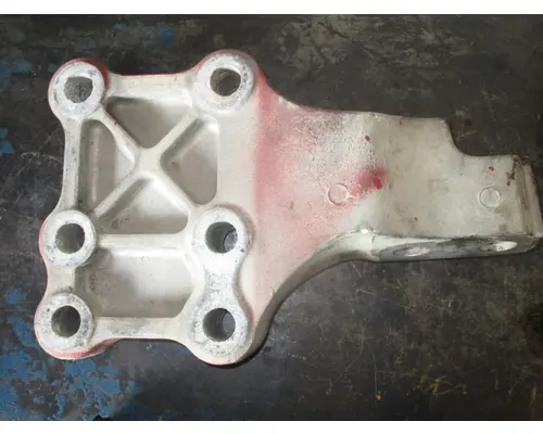 CUMMINS  Engine Mounts