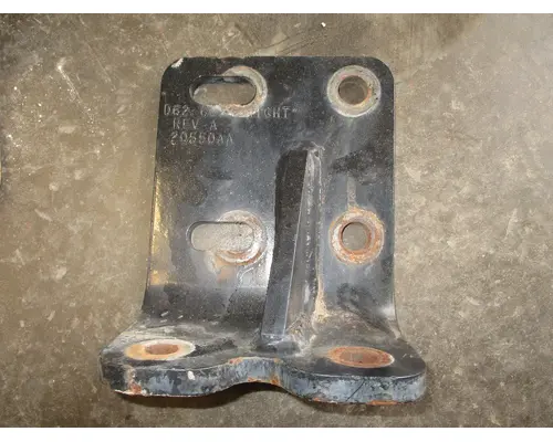 CUMMINS  Engine Mounts