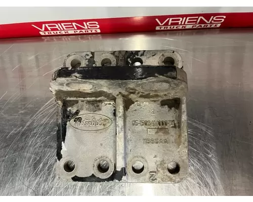 CUMMINS  Engine Mounts