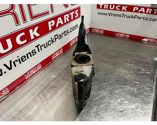 CUMMINS  Engine Mounts