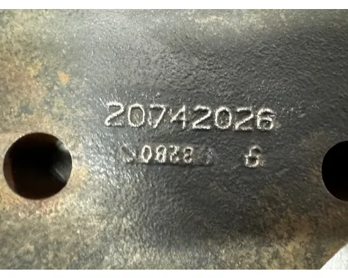 CUMMINS  Engine Mounts