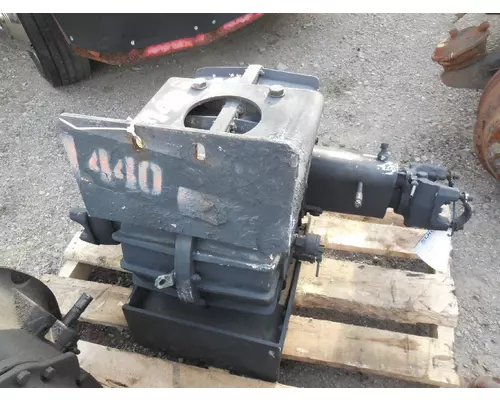 CUSHMAN 306 Transfer Case Assembly