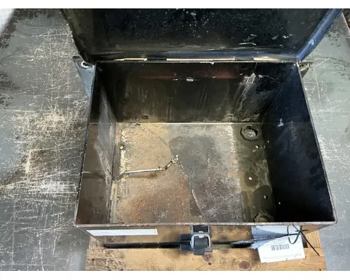 Capacity of Texas TJ5000 Battery Boxes