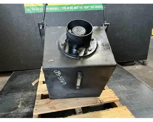Capacity of Texas TJ5000 Hydraulic Tank