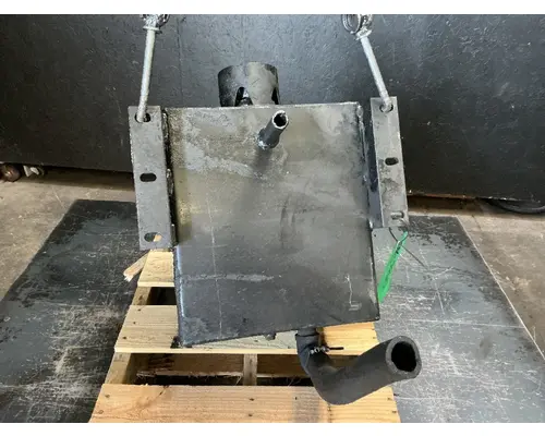 Capacity of Texas TJ5000 Hydraulic Tank