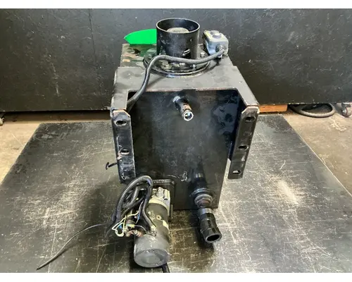 Capacity of Texas TJ5000 Hydraulic Tank