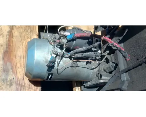 Capacity of Texas TJ5000 Wet Kit or Hydraulic Tank