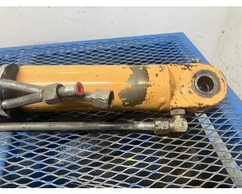 Case 1840 Equip Hydraulic Cylinder