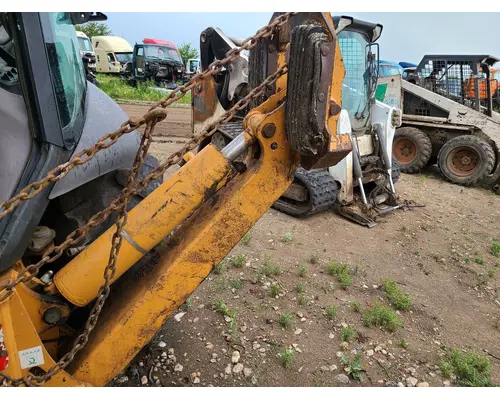 Case 580 SM Equip Outrigger