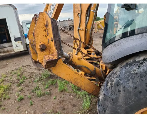 Case 580 SM Equip Outrigger