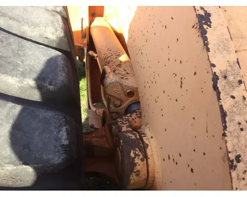 Case 621B Equip Hydraulic Cylinder