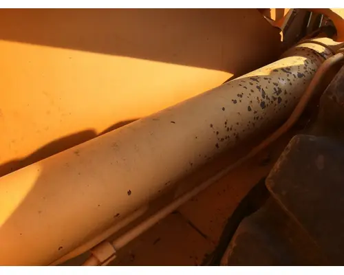 Case 621B Equip Hydraulic Cylinder