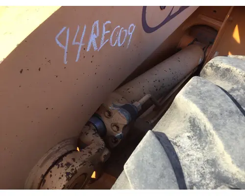 Case 621B Equip Hydraulic Cylinder