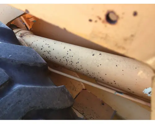 Case 621B Equip Hydraulic Cylinder