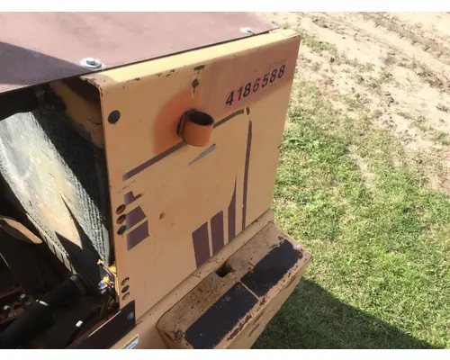 Case 621B Equip Hydraulic TankReservoir