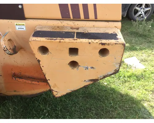 Case 621B Equip Weight