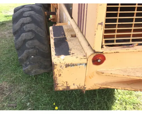 Case 621B Equip Weight