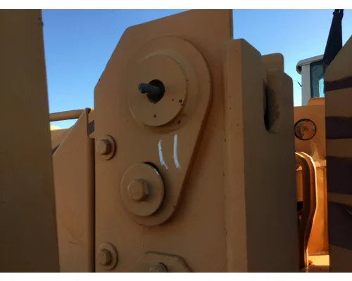 Case 621B Equipment (Mounted)