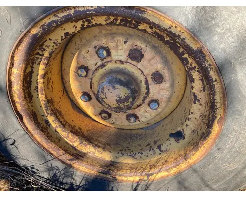 Case 680E Equip Axle