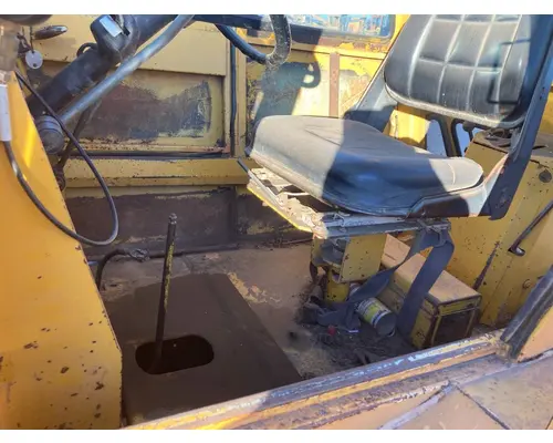 Case 680E Equip Cab Assembly