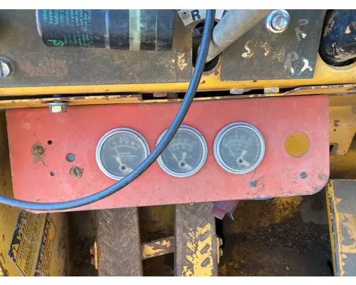 Case 680E Equip Dash Panel