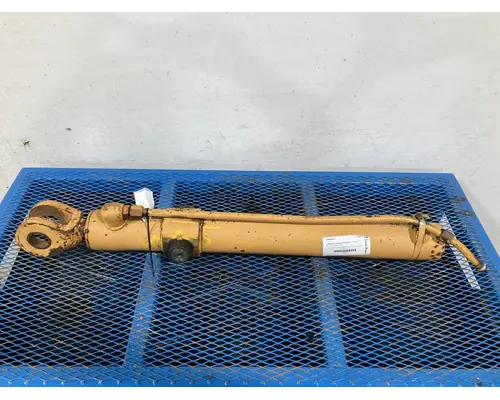 Case 680E Equip Hydraulic Cylinder