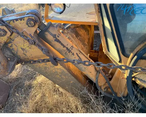 Case 680E Equip Hydraulic Cylinder