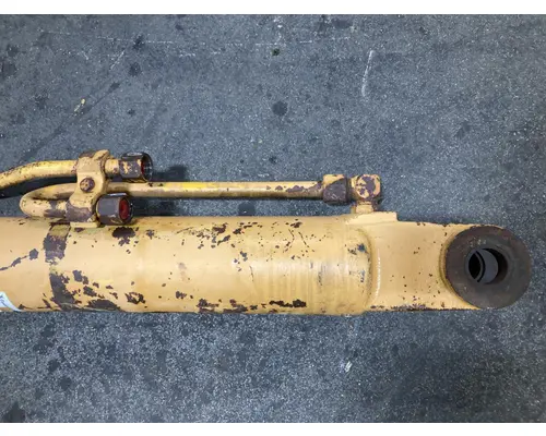 Case 680E Equip Hydraulic Cylinder