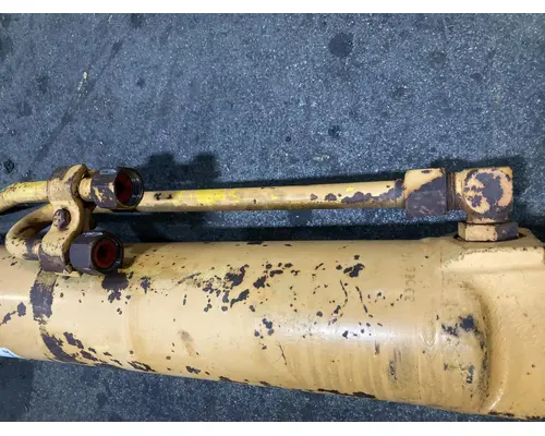 Case 680E Equip Hydraulic Cylinder