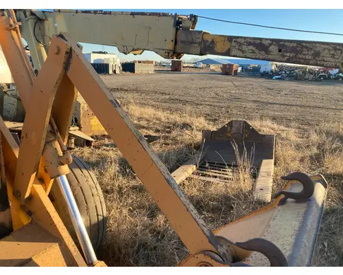 Case 680E Equip Linkage