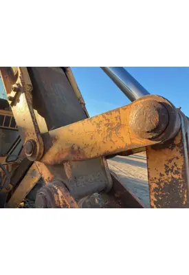 Case 680E Equip Linkage