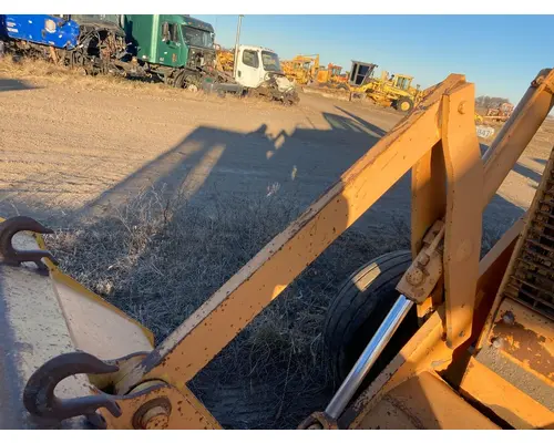 Case 680E Equip Linkage