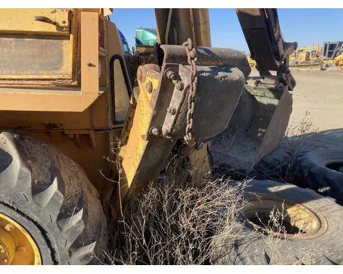 Case 680E Equip Outrigger