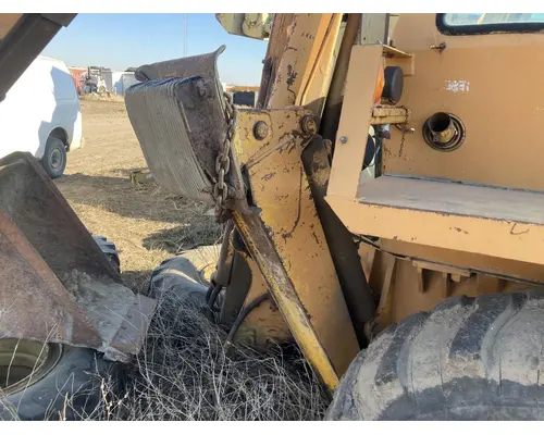 Case 680E Equip Outrigger