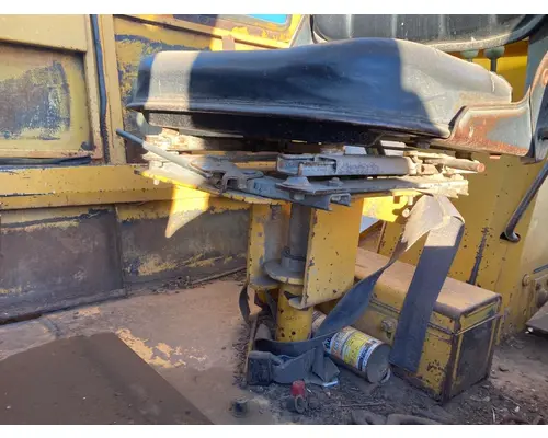 Case 680E Equip Seat