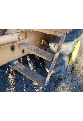 Case 680E Equip Step