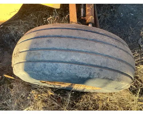 Case 680E Equip Tire and Rim