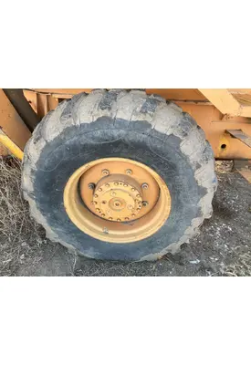 Case 680E Equip Tire and Rim
