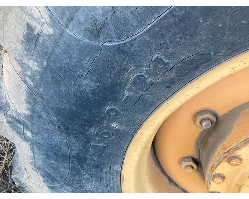 Case 680E Equip Tire and Rim