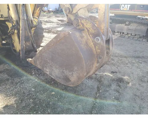 Case 680E Equipment (Mounted)