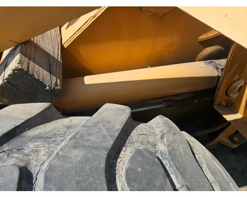 Case 721 Equip Hydraulic Cylinder