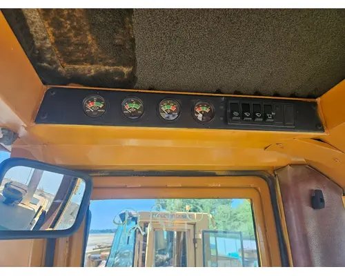 Case 721 Equip Instrument Cluster