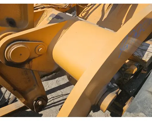 Case 721 Equip Loader Arm