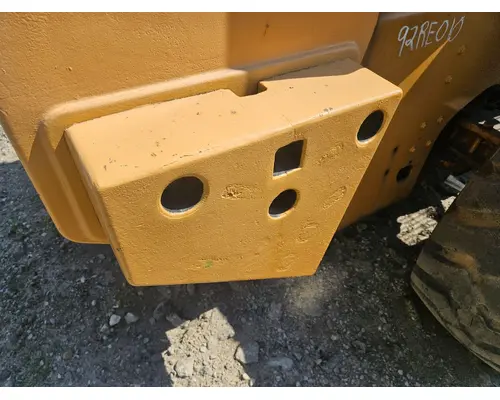 Case 721 Equip Weight