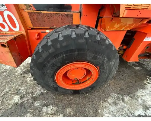 Case 821B Equipment (Mounted)