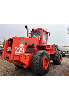 Case 821B Equipment (Mounted)