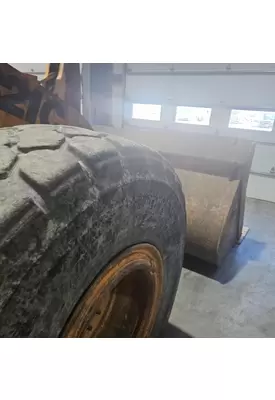 Case 821C Equip Tire and Rim