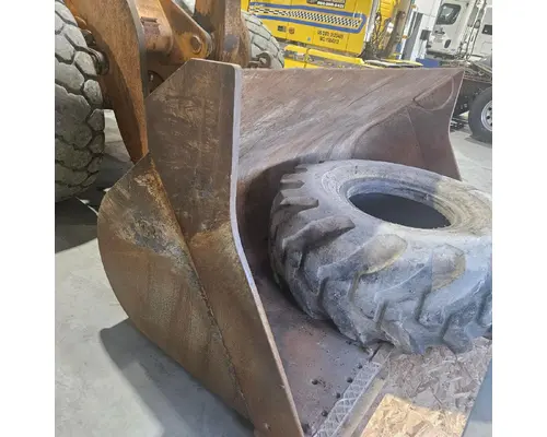 Case 821C Equipment (Mounted)
