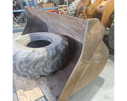 Case 821C Equipment (Mounted)