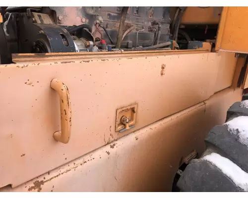 Case 921C Equip Body Misc. Parts